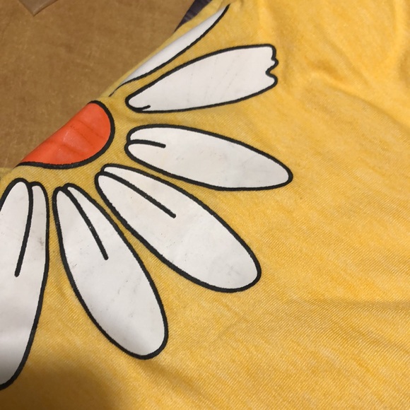 Yellow tunic with daisy - Picture 3 of 5